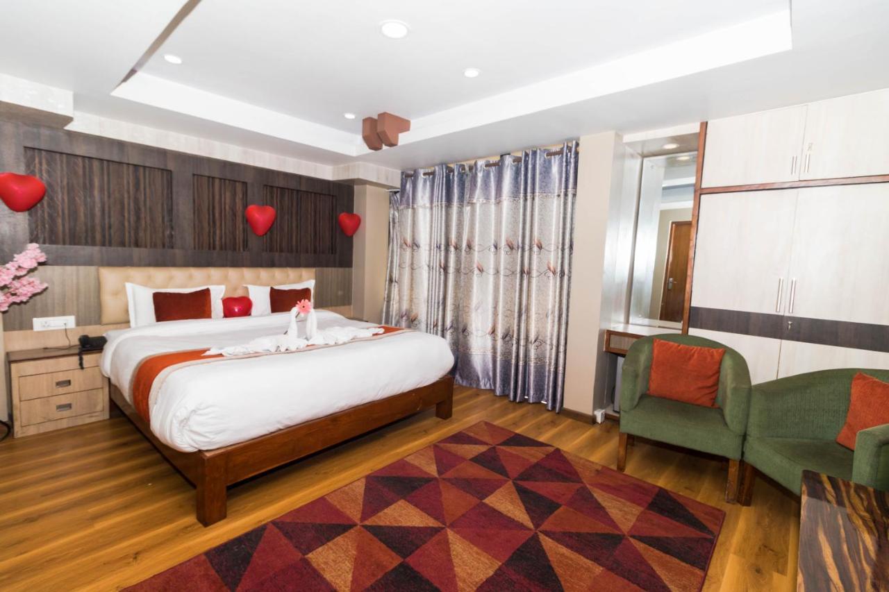 Hotel Marinha Катманду Екстер'єр фото