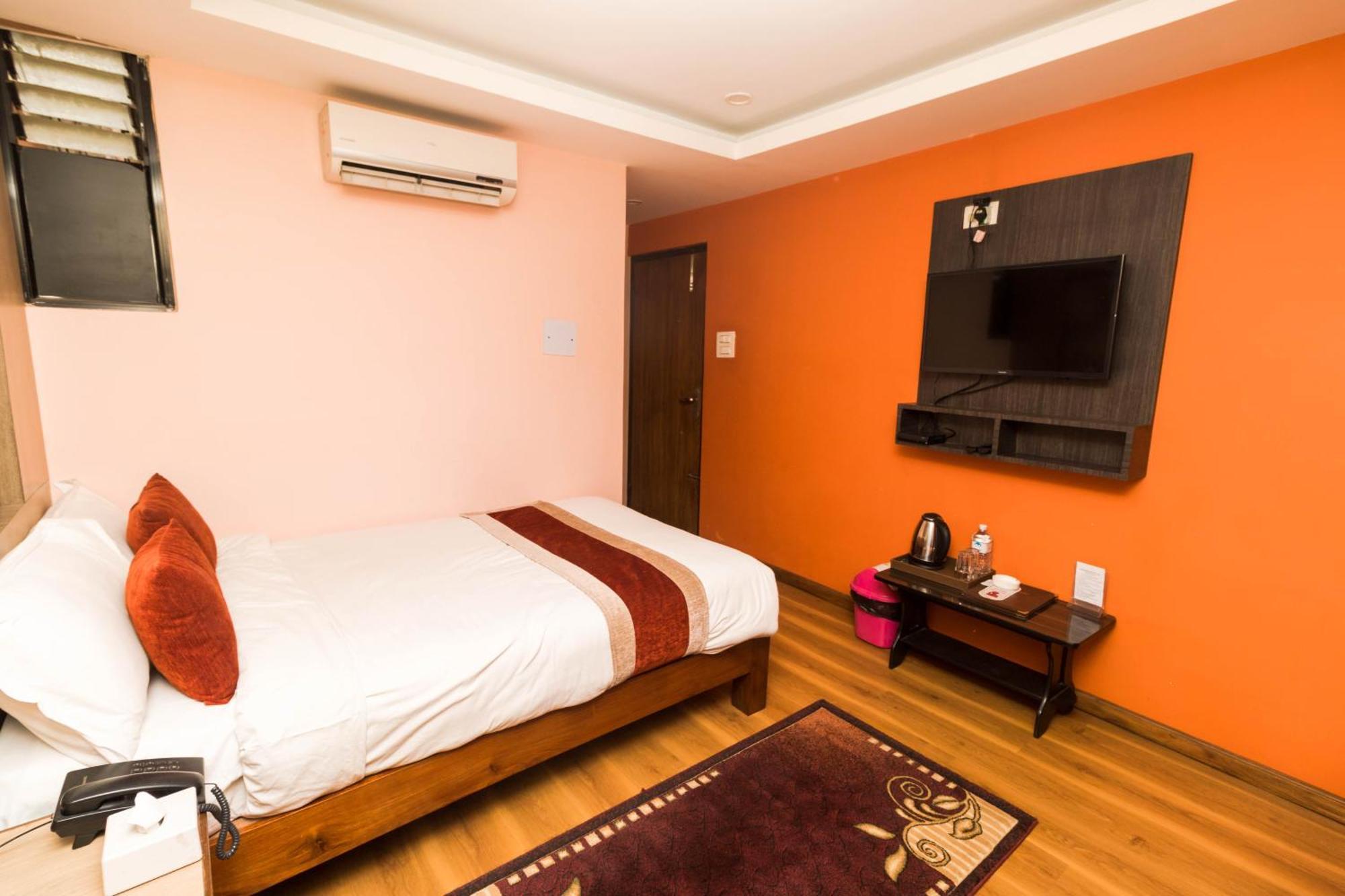 Hotel Marinha Катманду Номер фото